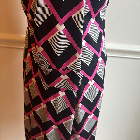 Diane von Furstenberg New Julian Two silk wrap dress pink diamond print size 6 - Picture 5 of 10